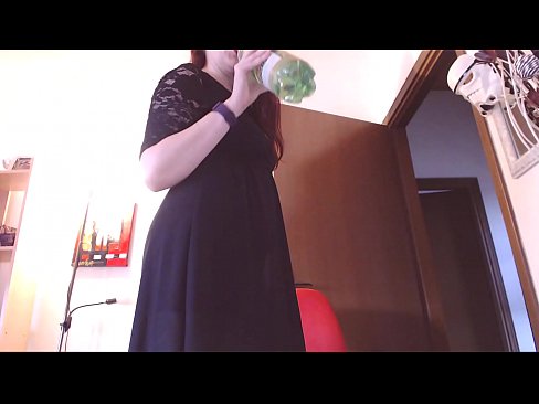 ❤️ Pokorna sužnja, ki obožuje umazane in sočne spodnjice, je po ogledu tega videa prisiljena masturbirati! Sex video pri nas sl.recetasketo.top ️❤